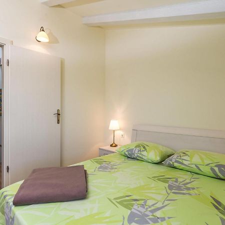 3 Bedroom Cozy Home In Palit Exterior foto