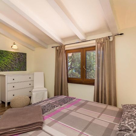 3 Bedroom Cozy Home In Palit Exterior foto