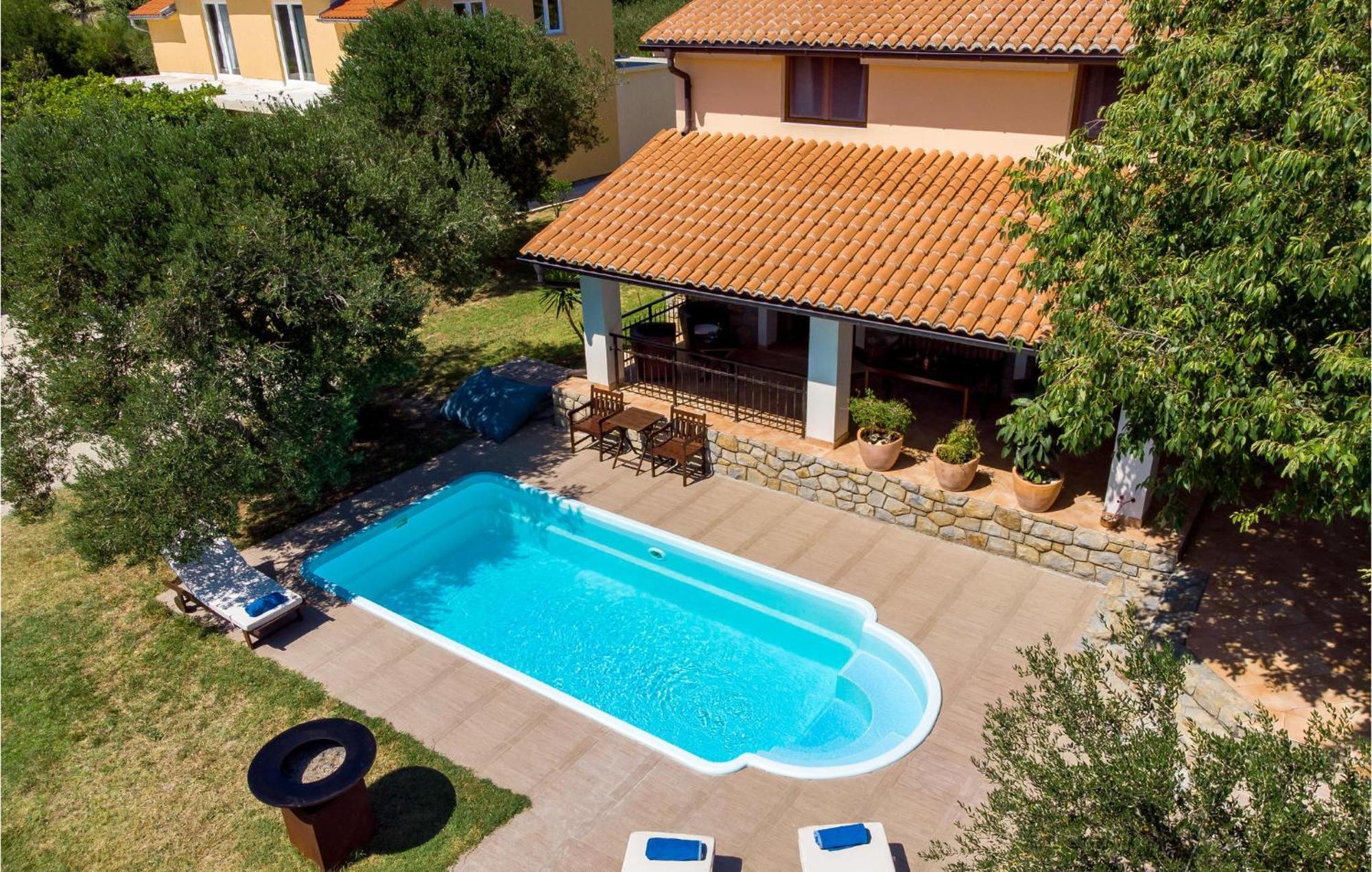 3 Bedroom Cozy Home In Palit Exterior foto