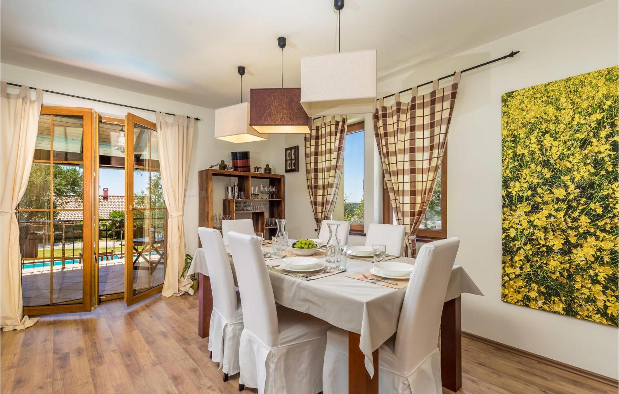 3 Bedroom Cozy Home In Palit Exterior foto