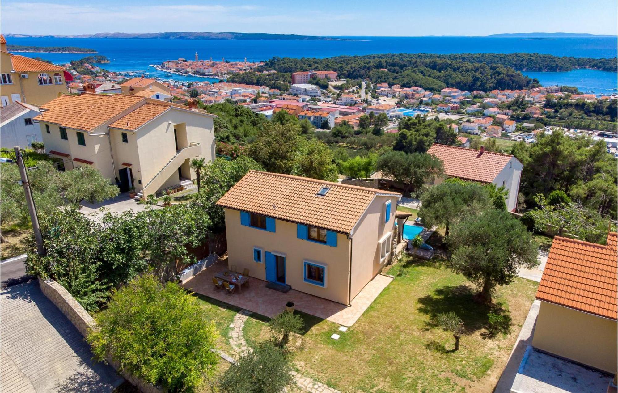3 Bedroom Cozy Home In Palit Exterior foto