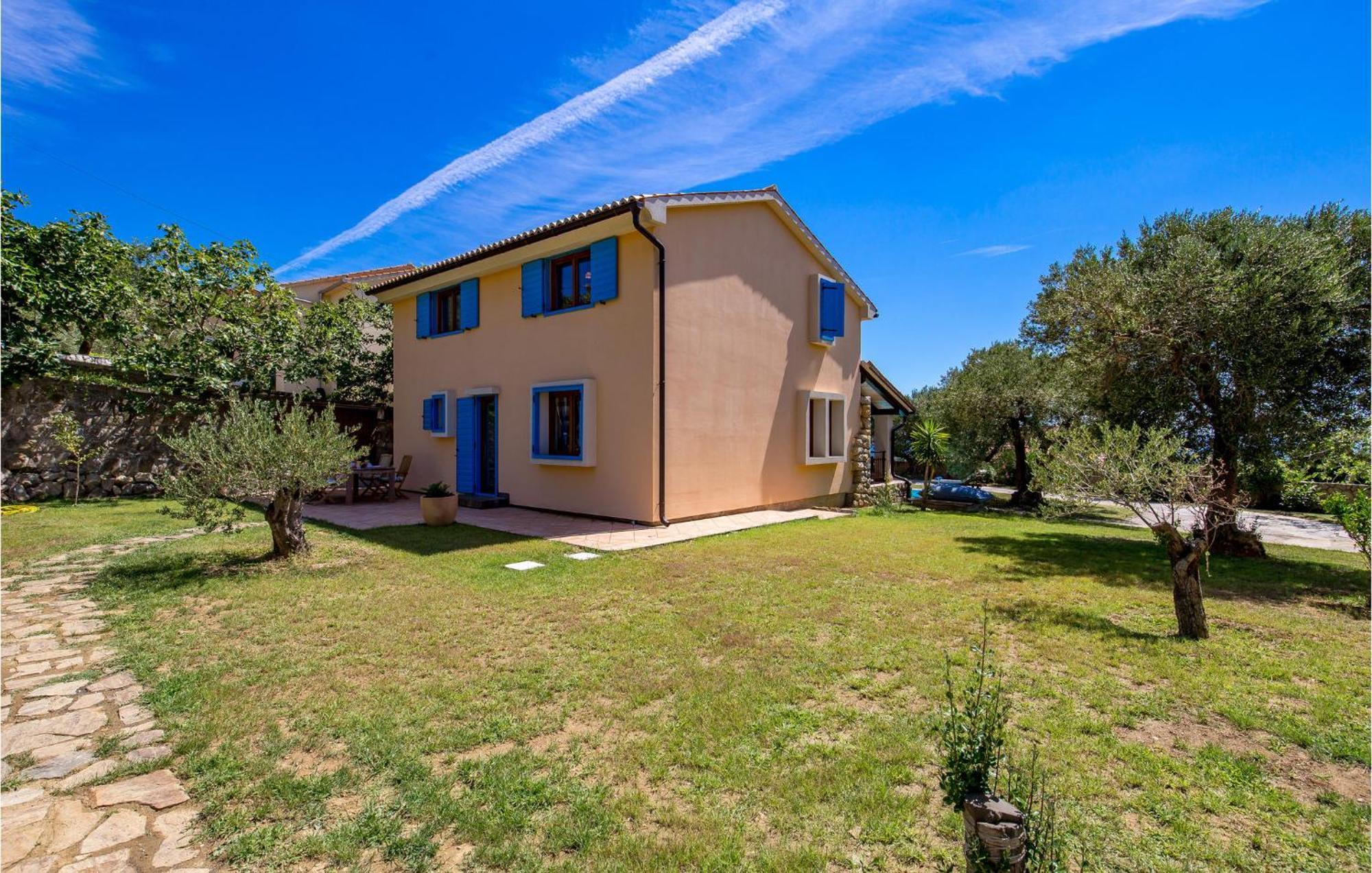 3 Bedroom Cozy Home In Palit Exterior foto