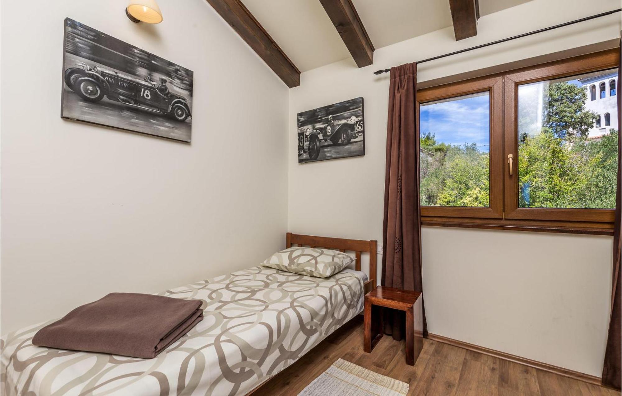 3 Bedroom Cozy Home In Palit Exterior foto