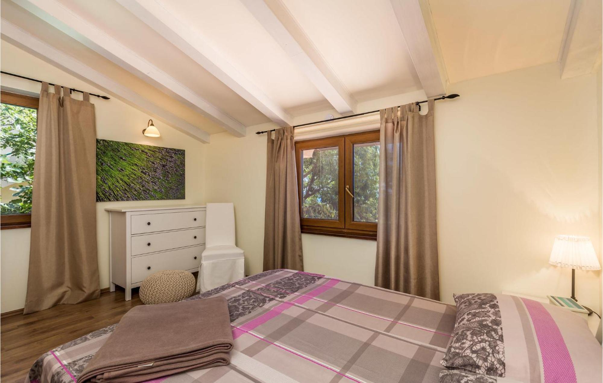 3 Bedroom Cozy Home In Palit Exterior foto